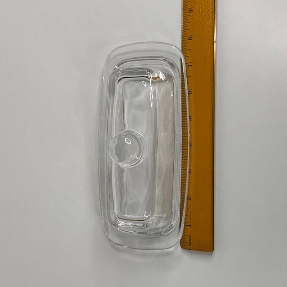 Clear Glass Butter Dish With Lid Elegant Design Fits Standard Butter Sticks - Picture 6 of 6